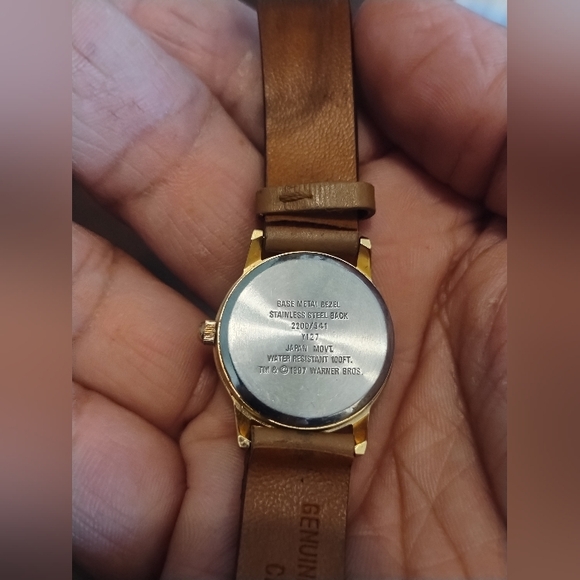 90's Armitron Warner Bros. Watch Women Tweety‎ Bird 26mm Gold Tone New Battery - Picture 3 of 3